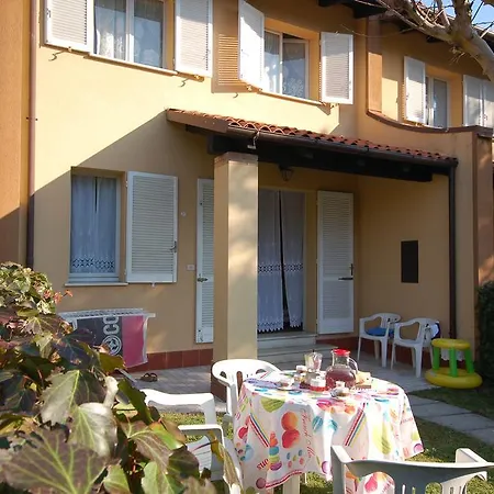 Delta Blu Village * 리도 디 폼포사